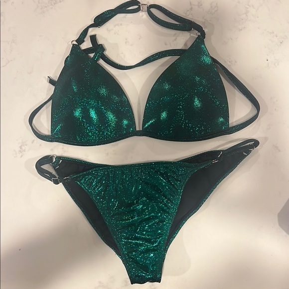 Emerald Green Bikini NPC Fit Model - Picture 1 of 8